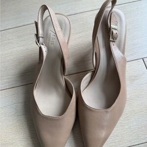 Collection Nude Slingback Pointed-Toe Flats